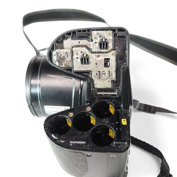 Nikon Coolpix L120 14.1MP Digital Camera - Black - Picture 9 of 10